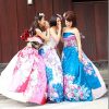 外人「日本式の結婚式がしたい！」着物風のドレスは日本文化の破壊か？